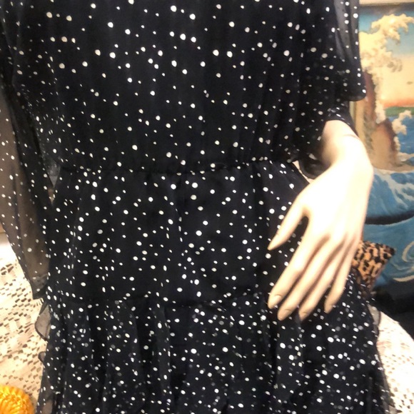 VINTAGE BLACK WITH WHITE POLKA DOT DRESS WITH RUFFLES ON SKIRT ADORABLE SIZE 8 - Picture 5 of 16